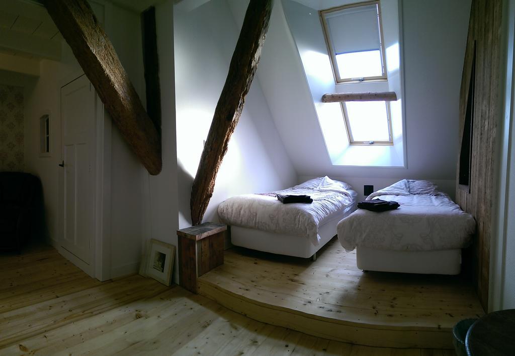 Unia Zathe Bed & Breakfast Ee Ngoại thất bức ảnh